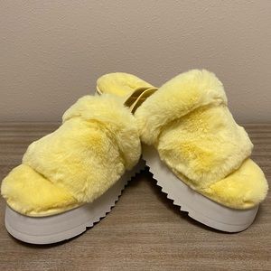 Koolaburra by Ugg Ya-Baby Slipper Sandals Women’s Size 9